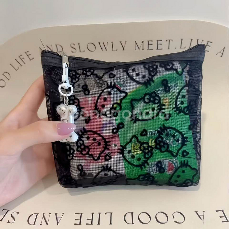 헬로키티 매쉬 파우치--1