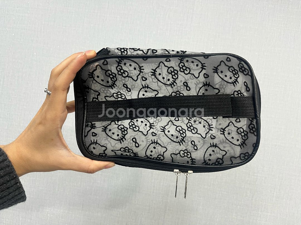 헬로키티 매쉬 파우치--4