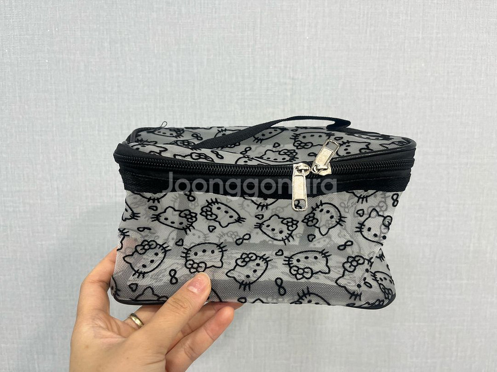 헬로키티 매쉬 파우치--3