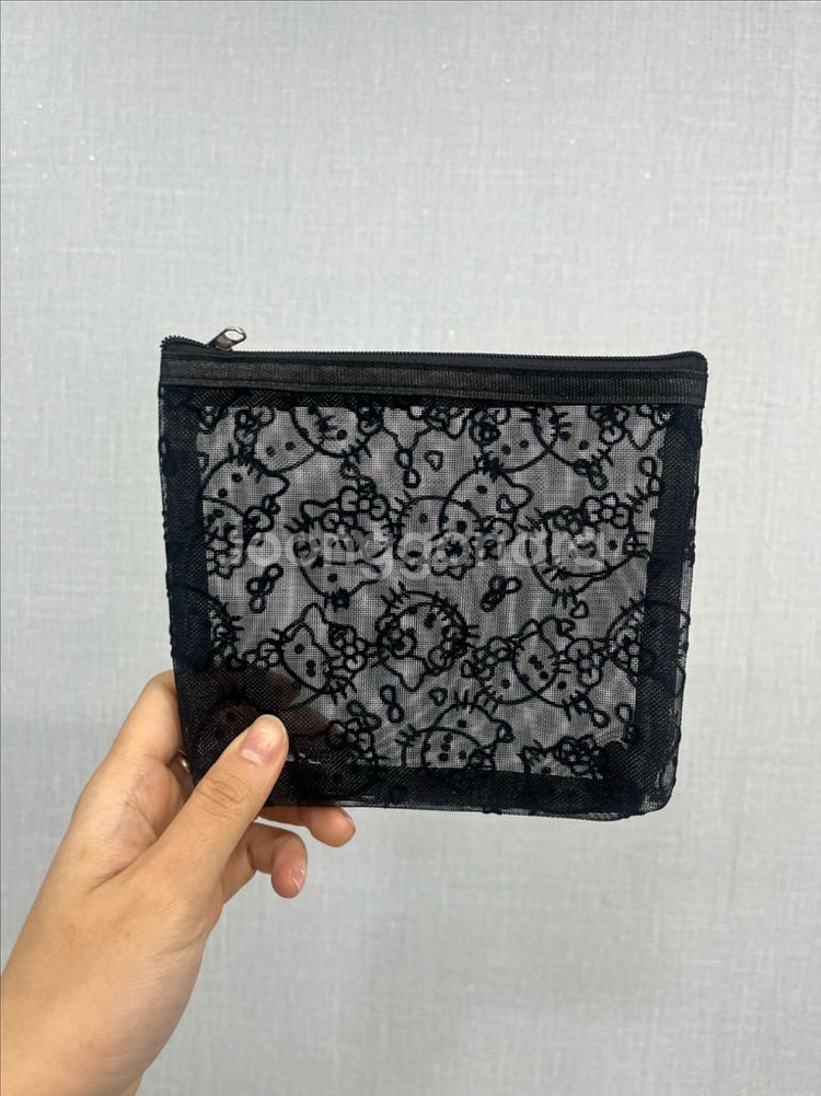 헬로키티 매쉬 파우치--8