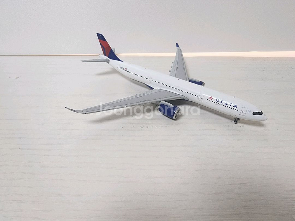 외항사 1:400 비행기모형 다이캐스트 (급처)--2