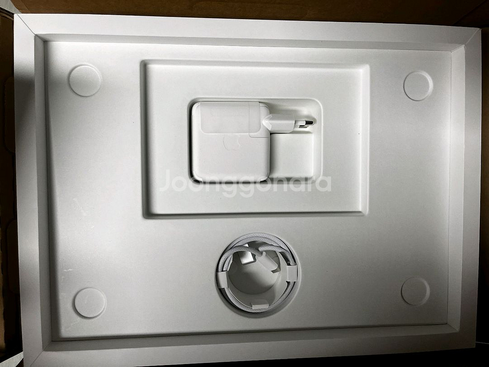 맥북 프로 14 M4 24GB/1TB SS급 풀박--3