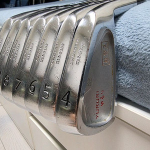 유루리 KM-0208 아이언 세트 4번부터 P까지