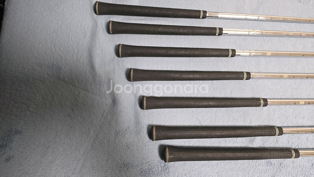 유루리 KM-0208 아이언 세트 4번부터 P까지--7