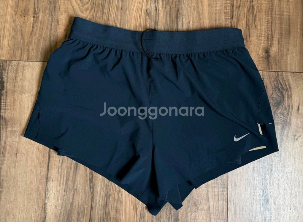 나이키 여성 스위프트 러닝 쇼츠 L--0