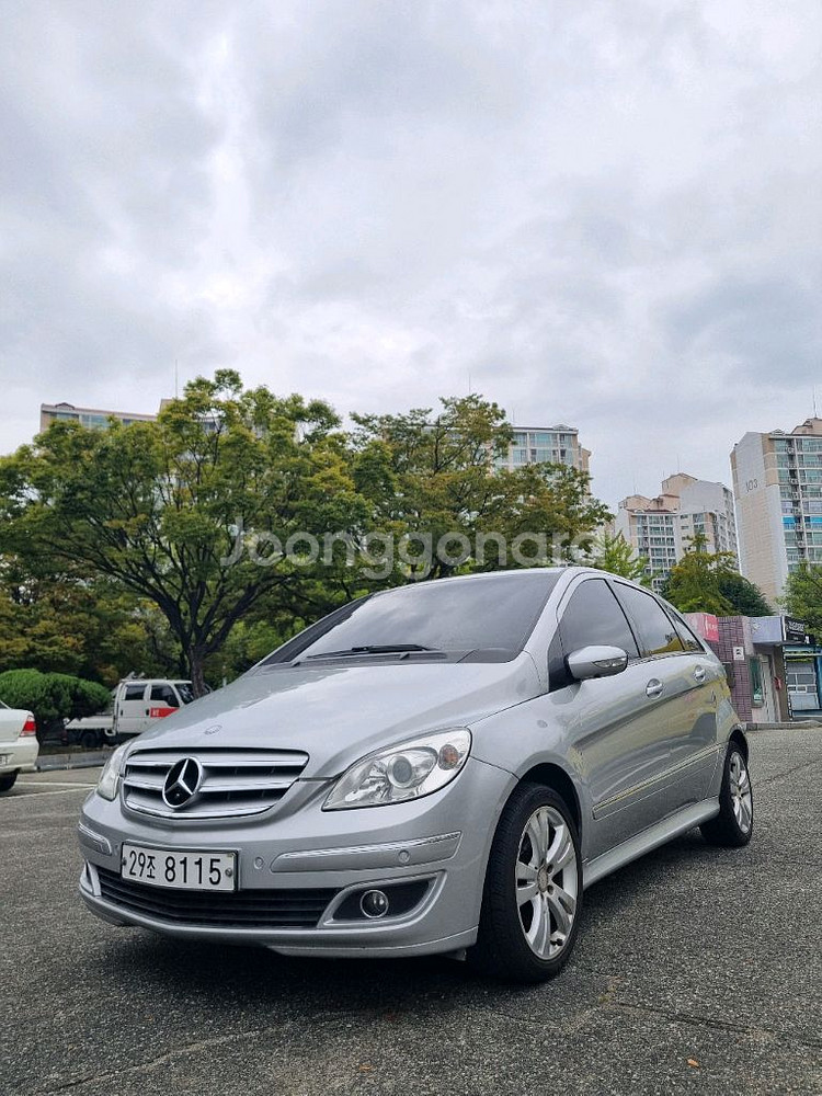 벤츠 마이비 b200 판매 합니다. 260만원--1