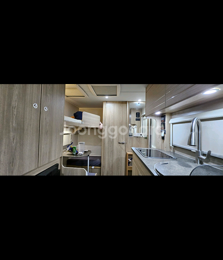 카라반 2018년식팝니다--5