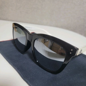 라코스테 선글라스