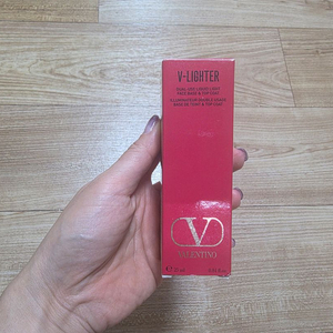 발렌티노 브이 lighter 베이스