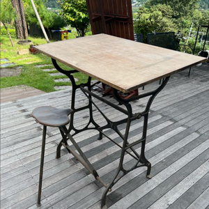 주물 제도 책상(합판 상판 포함) - 3개 보유중