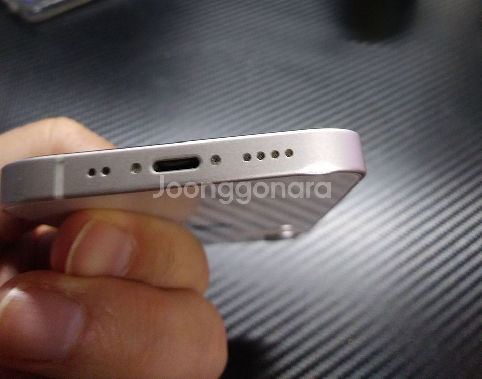 아이폰12미니 64g 화이트 팝니다.--4