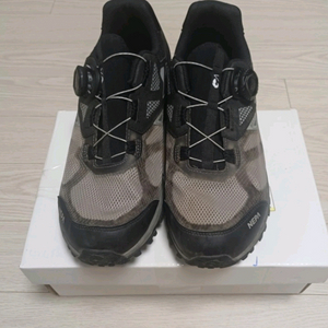 네파 FREE WALK 보아 트레킹화 등산 265사이즈