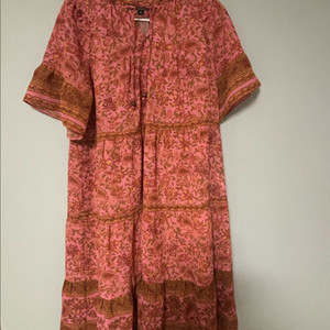 써스데이아일랜드 보더믹스티어드 미니원피스 s사이즈