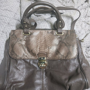 발렌티노 엑소더스 가방