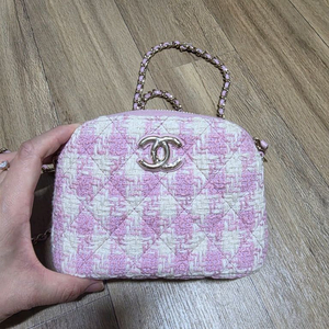 샤넬 트위드 미니 체인백 완전 새제품 눈물을 머금고 판