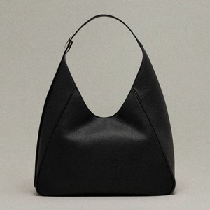 엘바테게브 플라크 호보백 슈렁큰 블랙 숄더백 가방