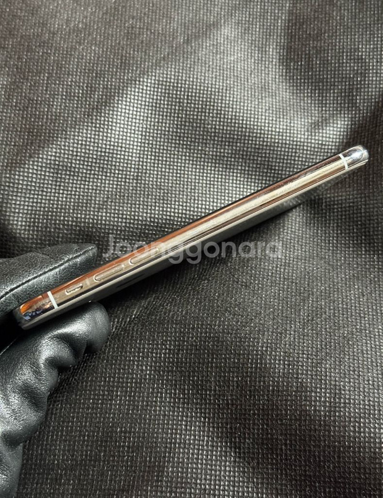 아이폰 XS 실버 64gb 상태 좋음--4
