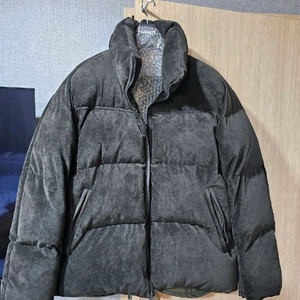 타임옴므 벨벳구스패딩 110사이즈