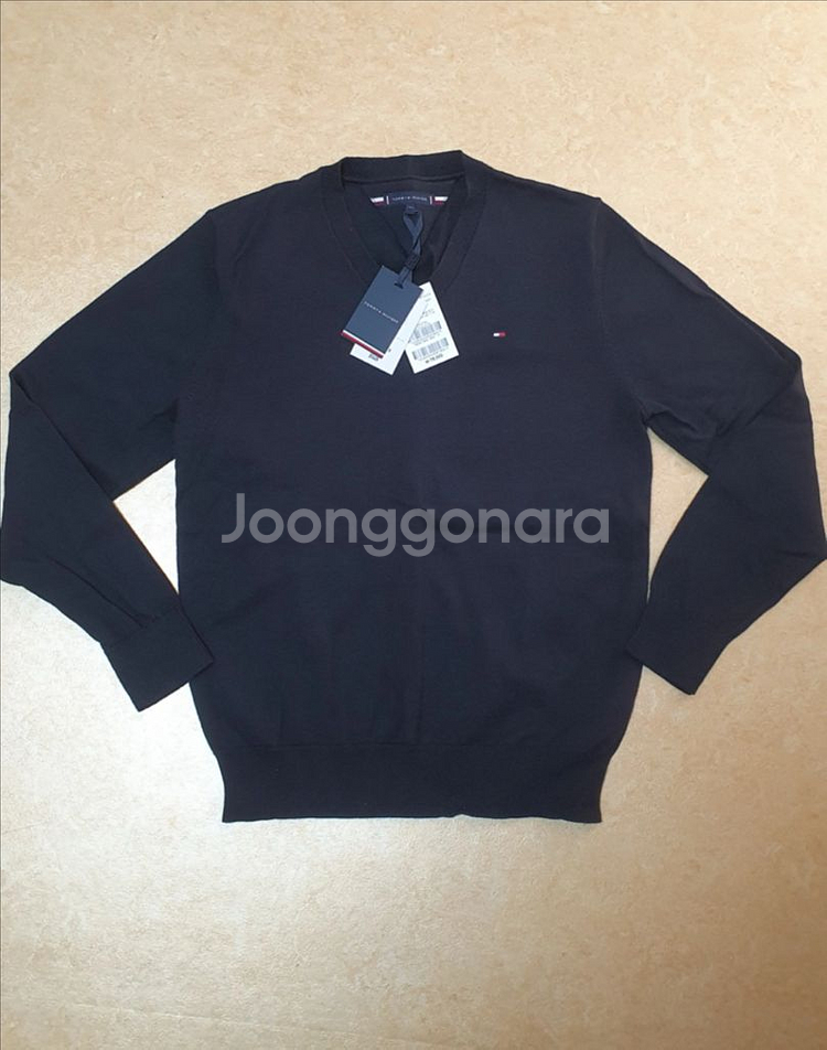 [새상품] 타미힐피거 매장상품 브이넥 니트 면100%--0