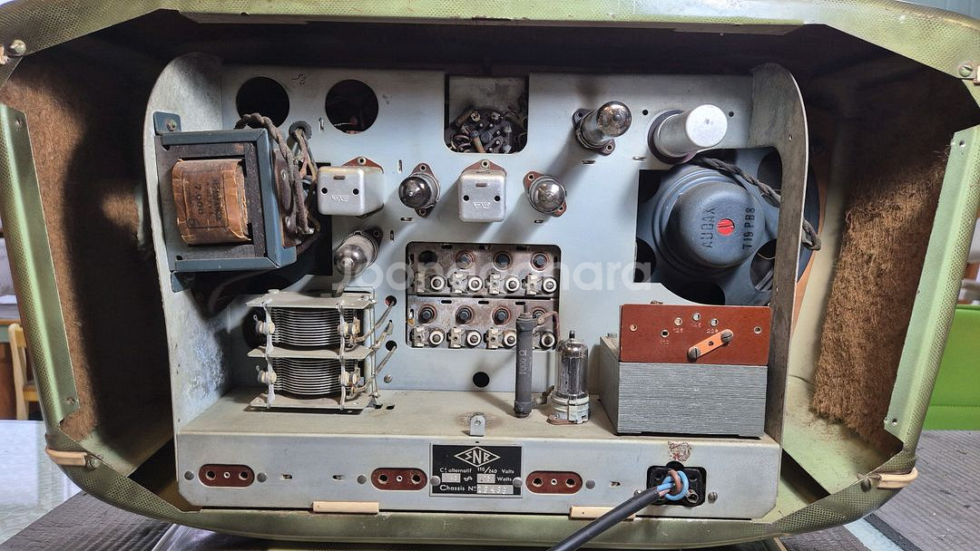 프랑스 진공관라디오 SNR Excelsior 52--1