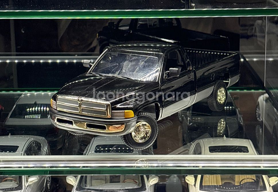 1:18 다이캐스트 아메리칸머슬 닷지램픽업--0