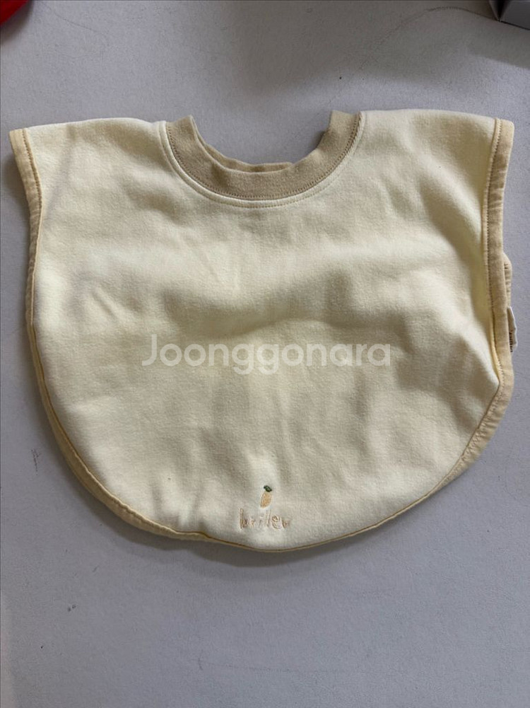 브리이에 마카롱 레몬 빕 턱받이(택포)--1