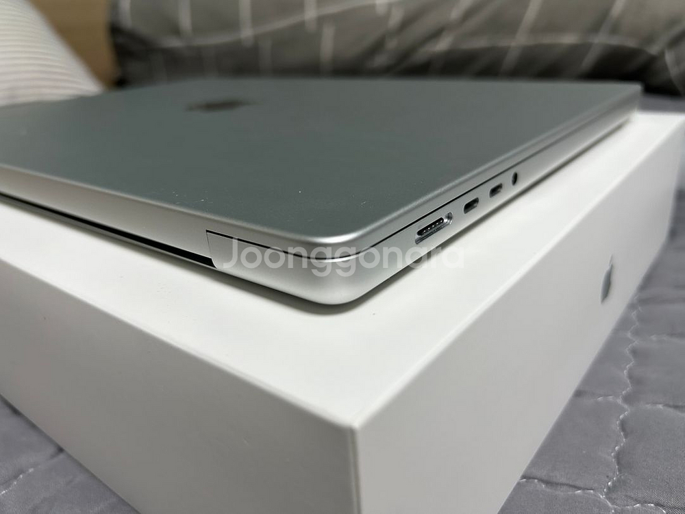 맥북프로 16 M1 MAX 64G 2T--8
