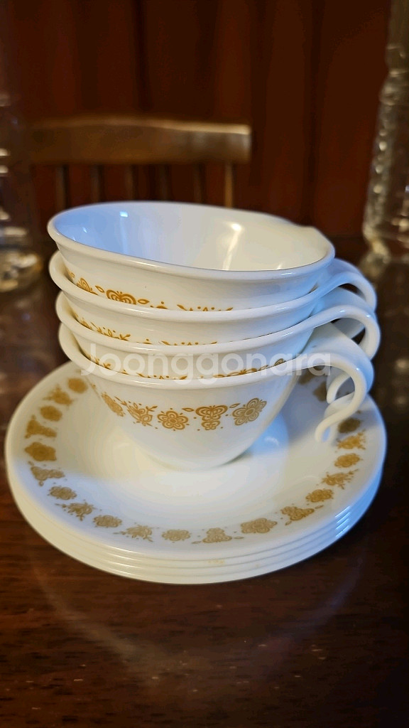 코렐 버터플라이 골드 빈티지 찻잔--0