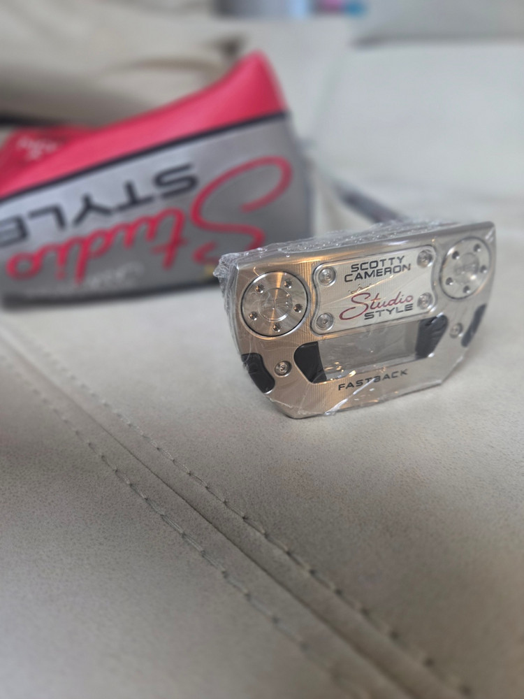 새상품)스카티 카메론 스튜디오 스타일 패스트백 퍼터 이미지