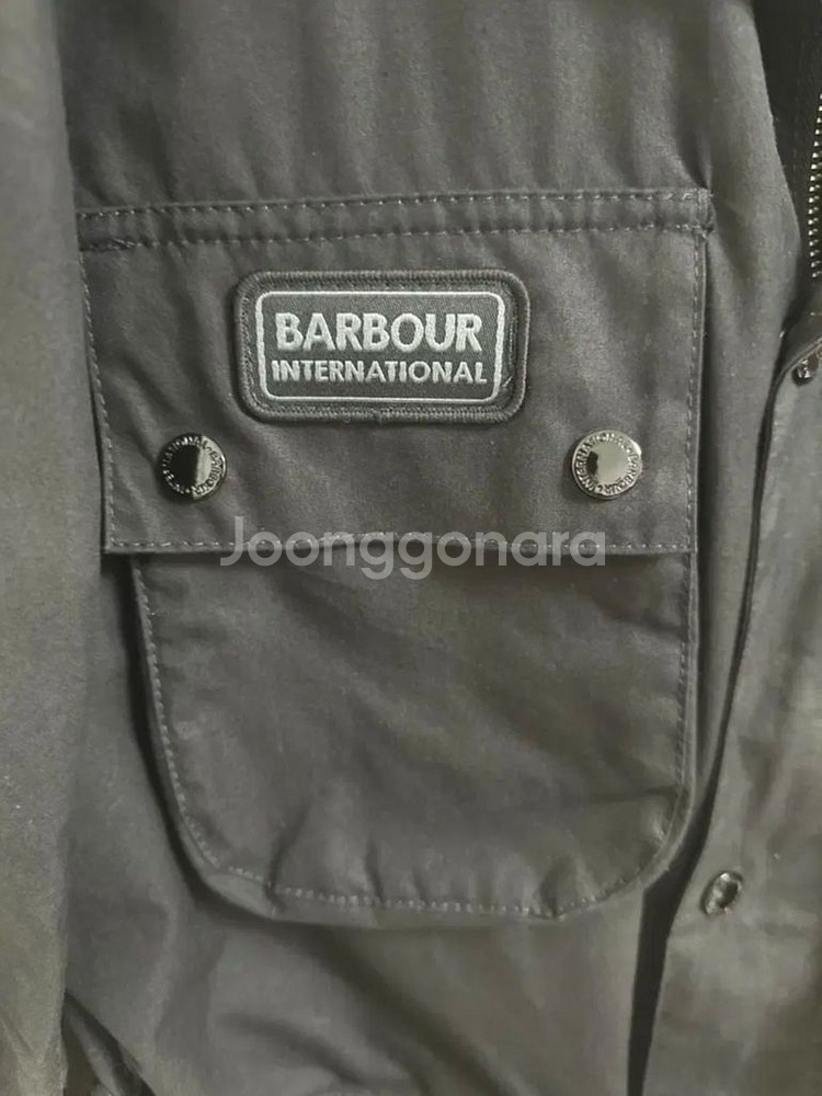 바버 인터네셔널 논왁싱 하이브리드 A7 자켓--2