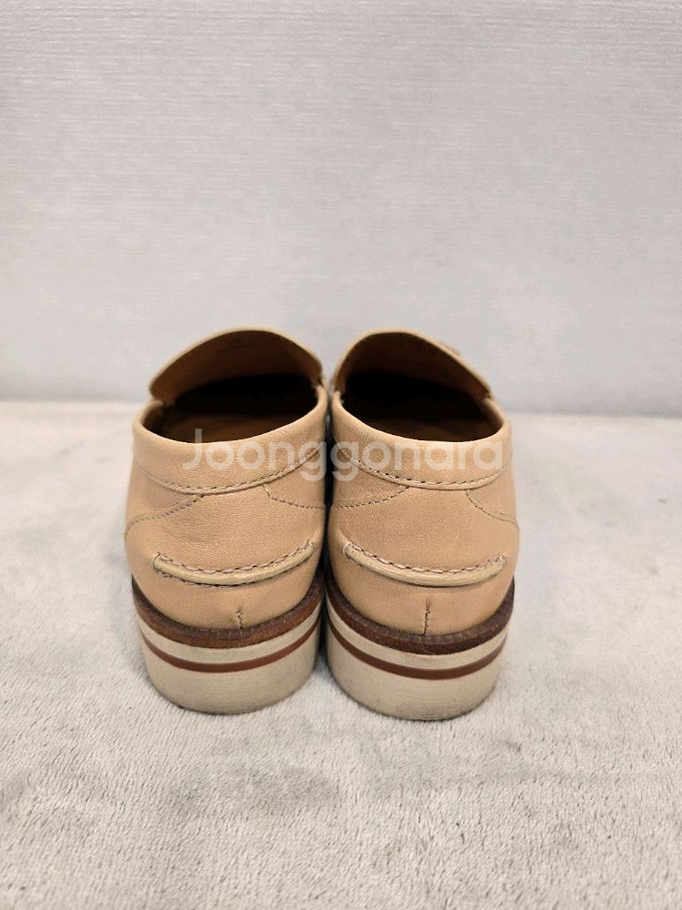 쿠에른 CUEREN 태슬 로퍼 단화 베이지 235--4