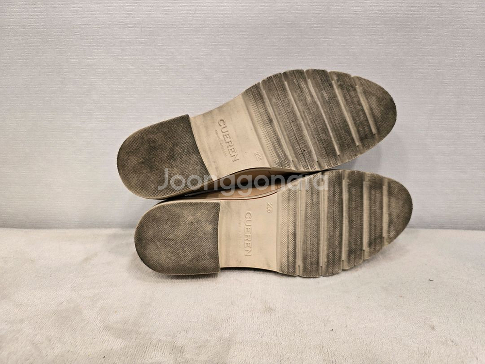 쿠에른 CUEREN 태슬 로퍼 단화 베이지 235--8