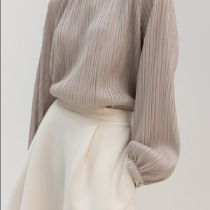 오르 orr 하이넥 플리츠플리즈 블라우스 m사이즈