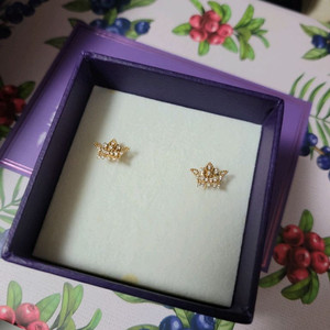 제이에스티나 14k왕관귀걸이