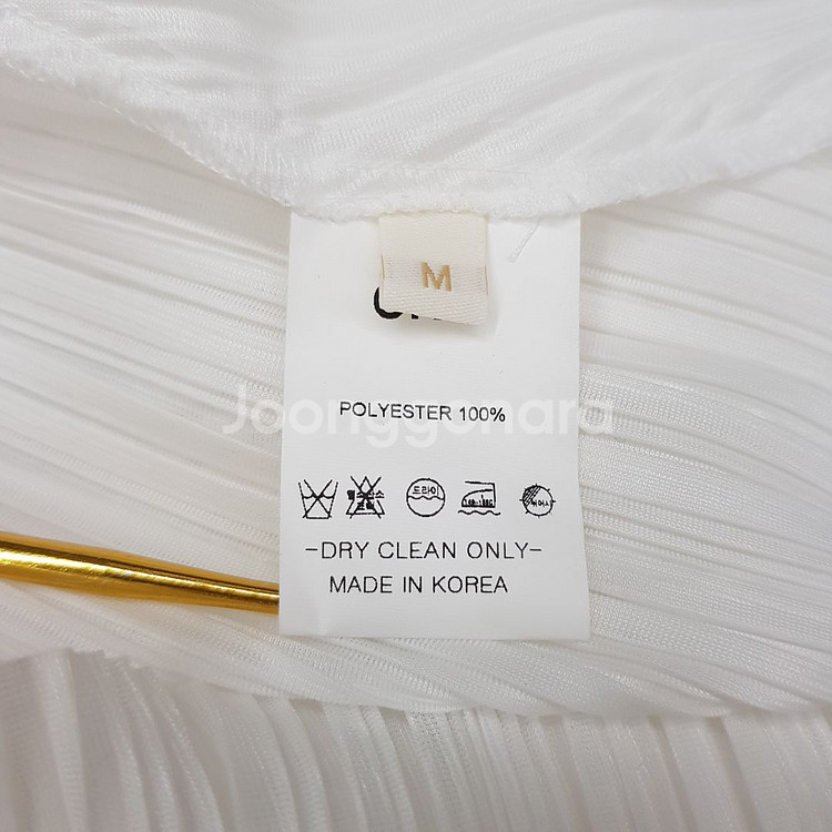 오르 orr 하이넥 플리츠플리즈 블라우스 m사이즈--6