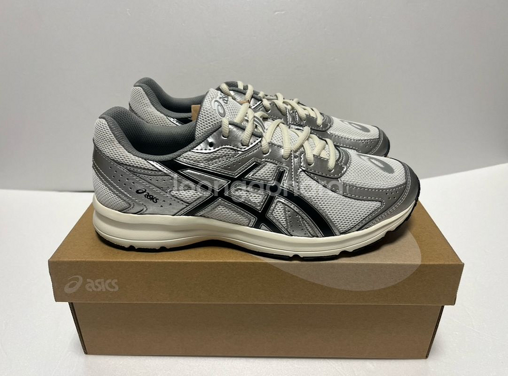 265 270 275 아식스 조그 100S 화이트 블랙--0