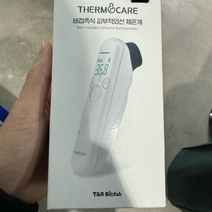 써모케어 비접촉식 체온계 MT-3000 새제품