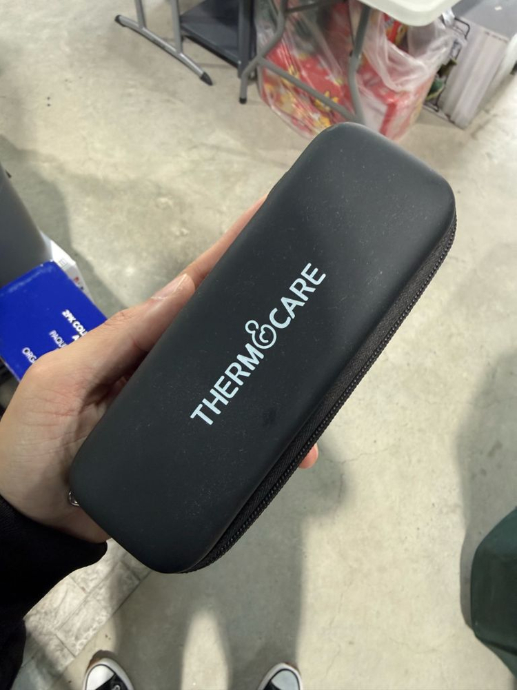 써모케어 비접촉식 체온계 MT-3000 새제품--2