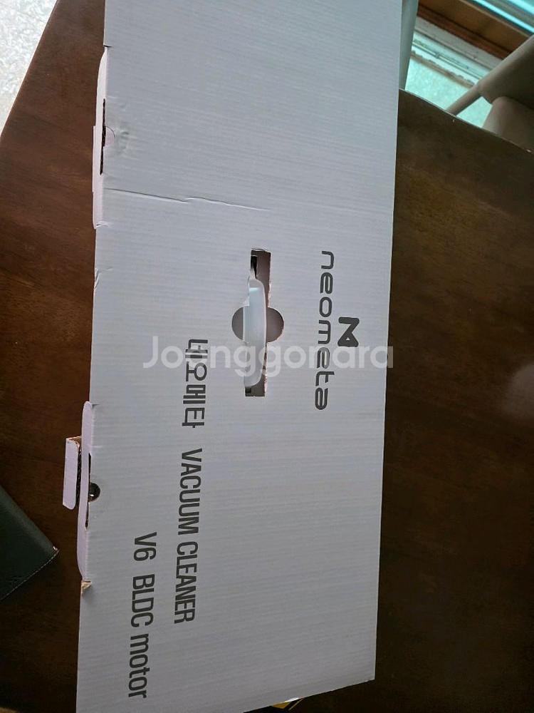 네오메타 V6 BLDC 무선 청소기 새제품--1