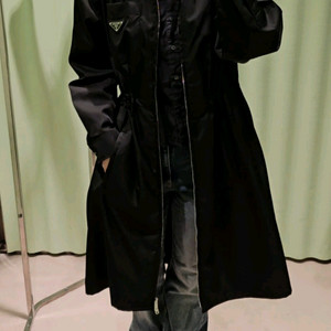 프라다 리나일론 바람막이 윈드브레이커 간절기 아우터