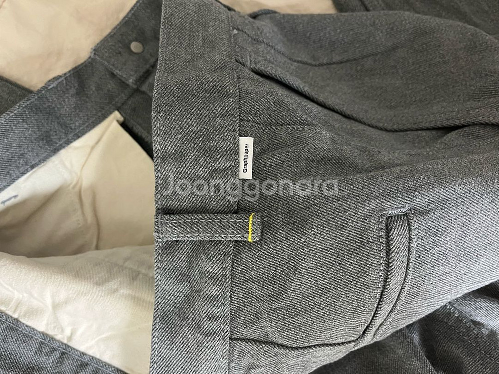 [1]그라프페이퍼 컬러패스트 데님 투턱 테이퍼드 팬츠--2