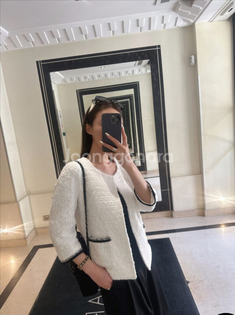 더로랑 화이트 트위드 자켓 팝니다(택o, 새상품)--3