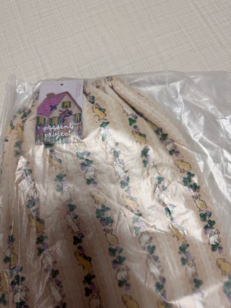 프레젠트프로젝트 베리버니 베이지 M사이즈 새상품--1