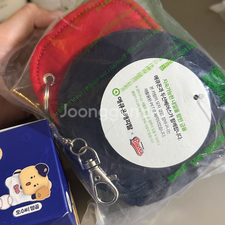 두산 망곰 피규어(파이어볼러) + 두산 애큐온 모자 키--2