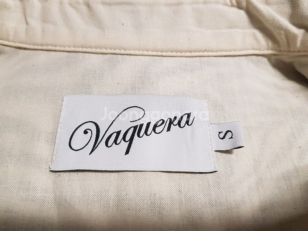 Vaquera 바퀘라 지브라 스팽글상의--7