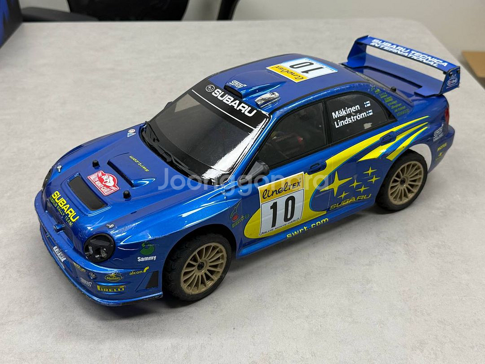 RC카 교쇼페이저 추가바디 및 배터리2개포함--2