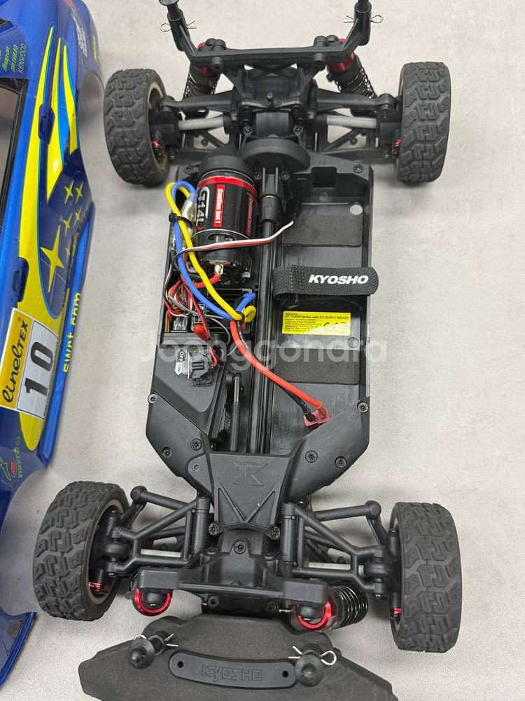 RC카 교쇼페이저 추가바디 및 배터리2개포함--5