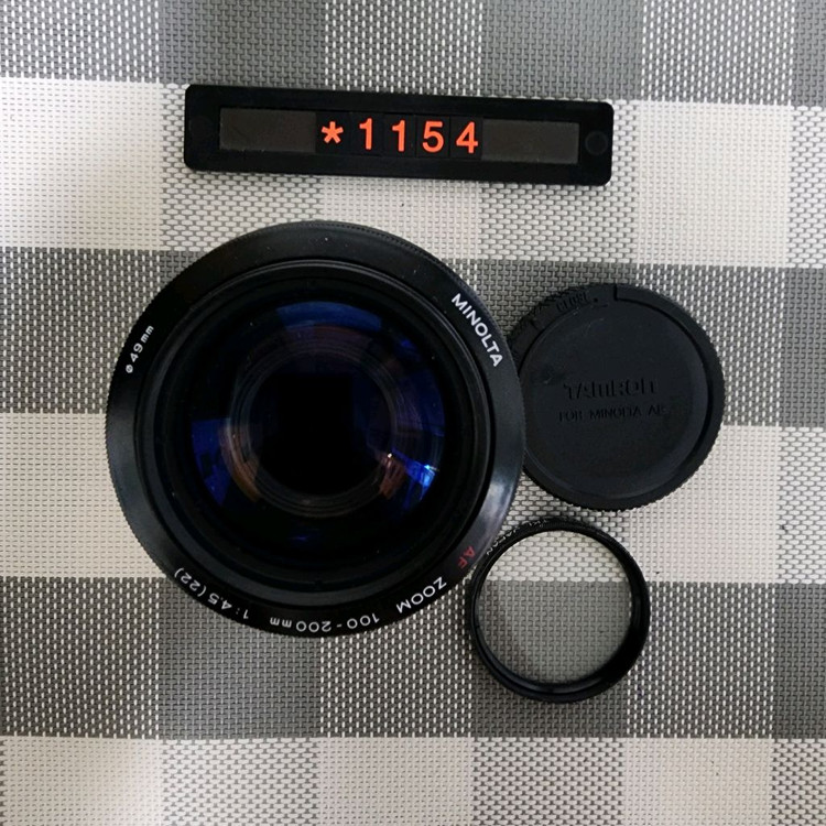 미놀타 AF 마운트 100-200mm 줌렌즈 이미지