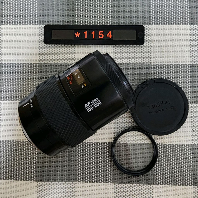 미놀타 AF 마운트 100-200mm 줌렌즈 이미지