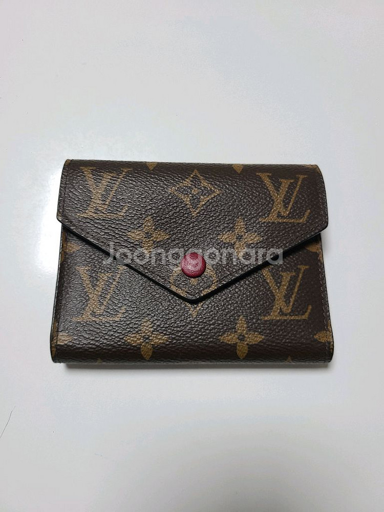 루이비통 빅토린 월릿 모노그램 푸시아 지갑--0